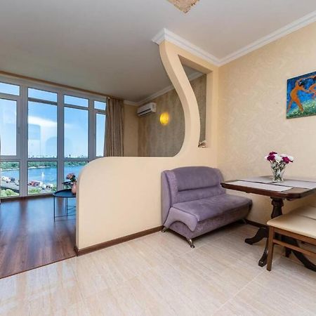 Apartments With Crazy Panoramic View Of The Dniepr Kiev Eksteriør billede