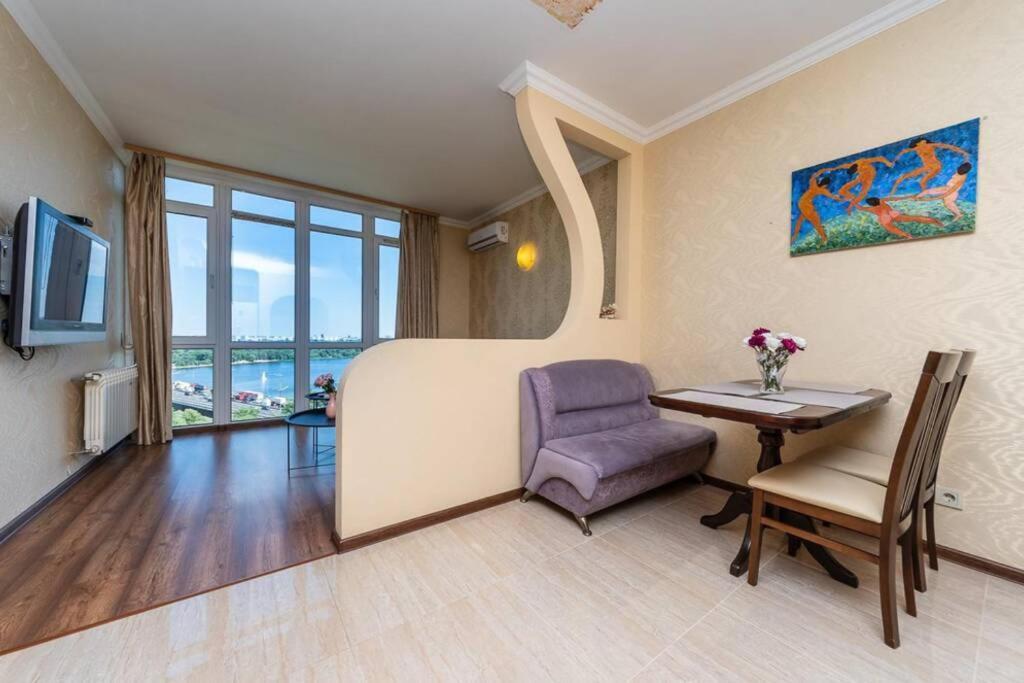 Apartments With Crazy Panoramic View Of The Dniepr Kiev Eksteriør billede