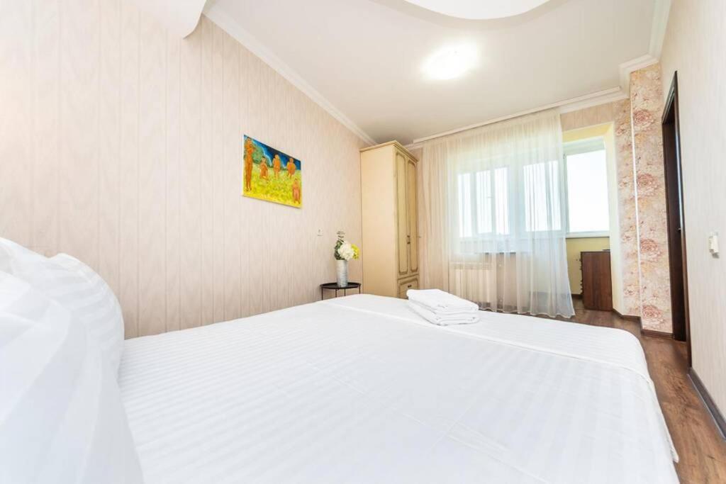 Apartments With Crazy Panoramic View Of The Dniepr Kiev Eksteriør billede