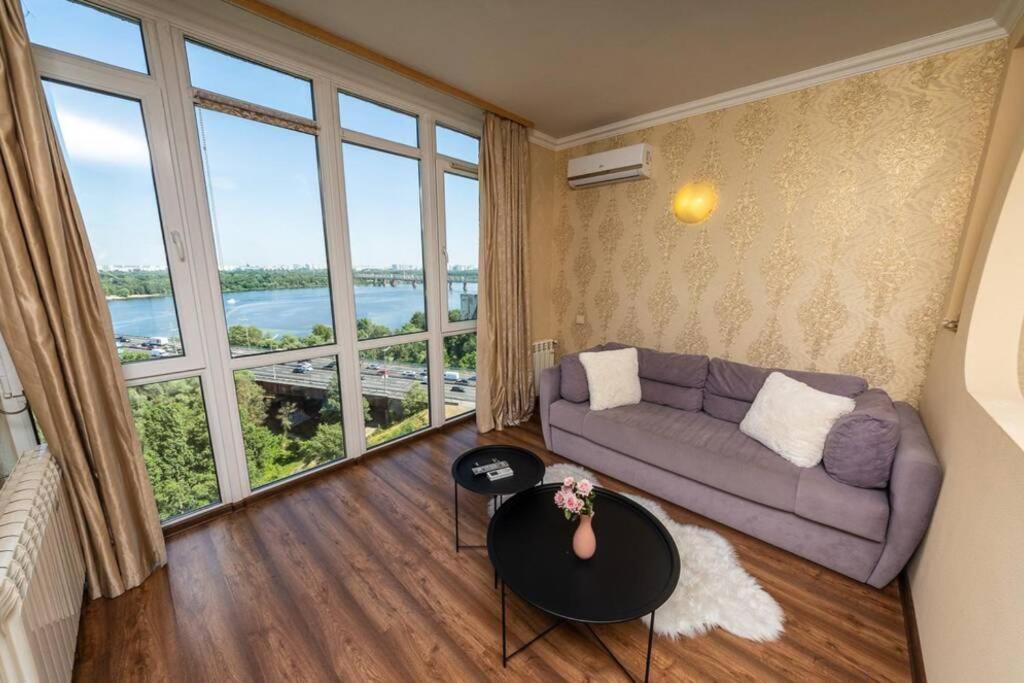 Apartments With Crazy Panoramic View Of The Dniepr Kiev Eksteriør billede