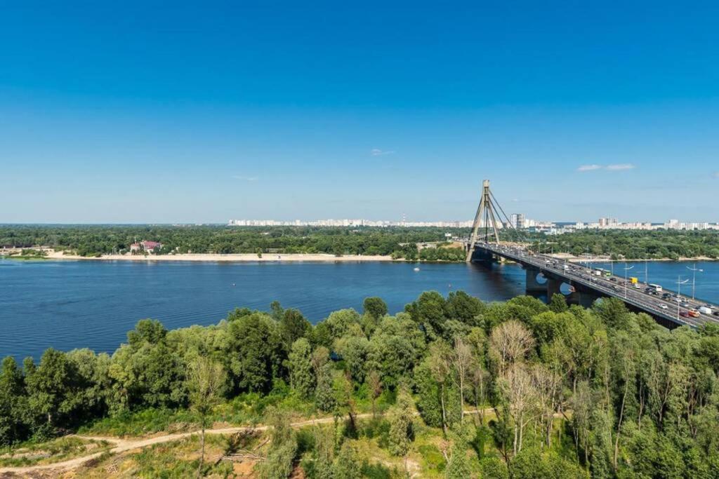 Apartments With Crazy Panoramic View Of The Dniepr Kiev Eksteriør billede